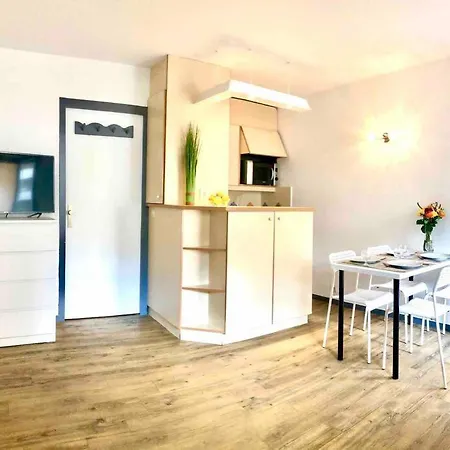 Soleil- 4 Pers Hyper Centre - 2 Min - Terrasse Saint-Raphael (Var)