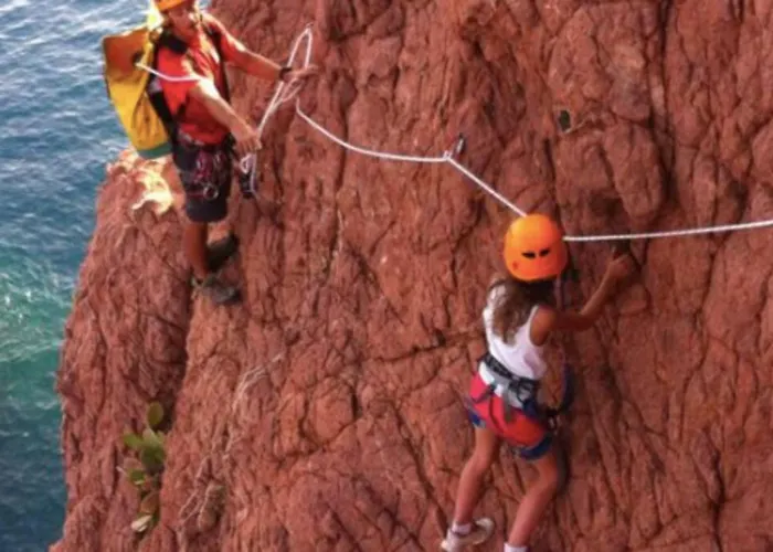 Appartement Soleil- 4 Pers Hyper Centre - 2 Min - Terrasse *