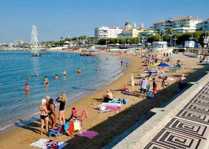 Soleil- 4 Pers Hyper Centre - 2 Min - Terrasse Appartement Saint-Raphaël