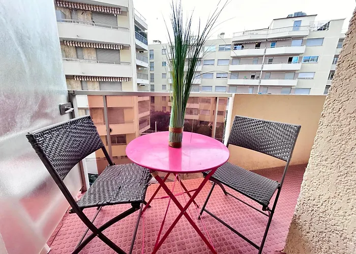 Appartement Soleil- 4 Pers Hyper Centre - 2 Min - Terrasse Saint-Raphaël
